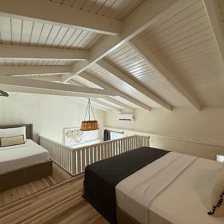 Syanka Alacati Otel *